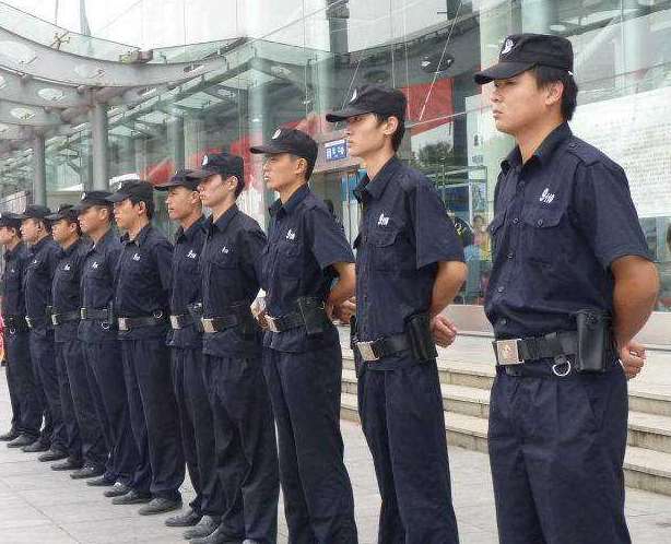 ����_չ���ͻ��(d��ng)�������P(gu��n)����(w��)